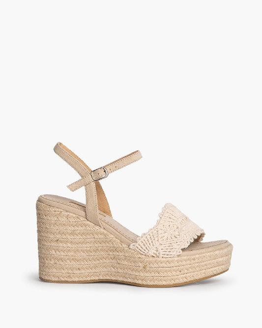 Jute-Keilsandalen mit Flechtdetail – Sommerlicher Boho-Look