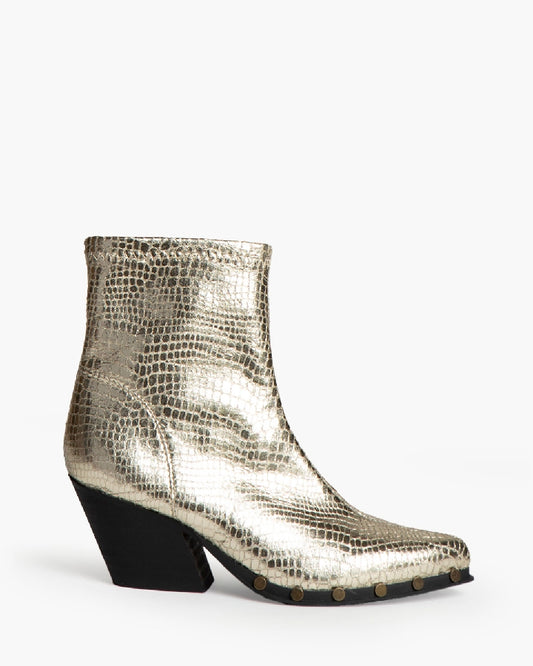 Cowboy-Stiefeletten mit Nieten gold – Western Chic trifft Boho